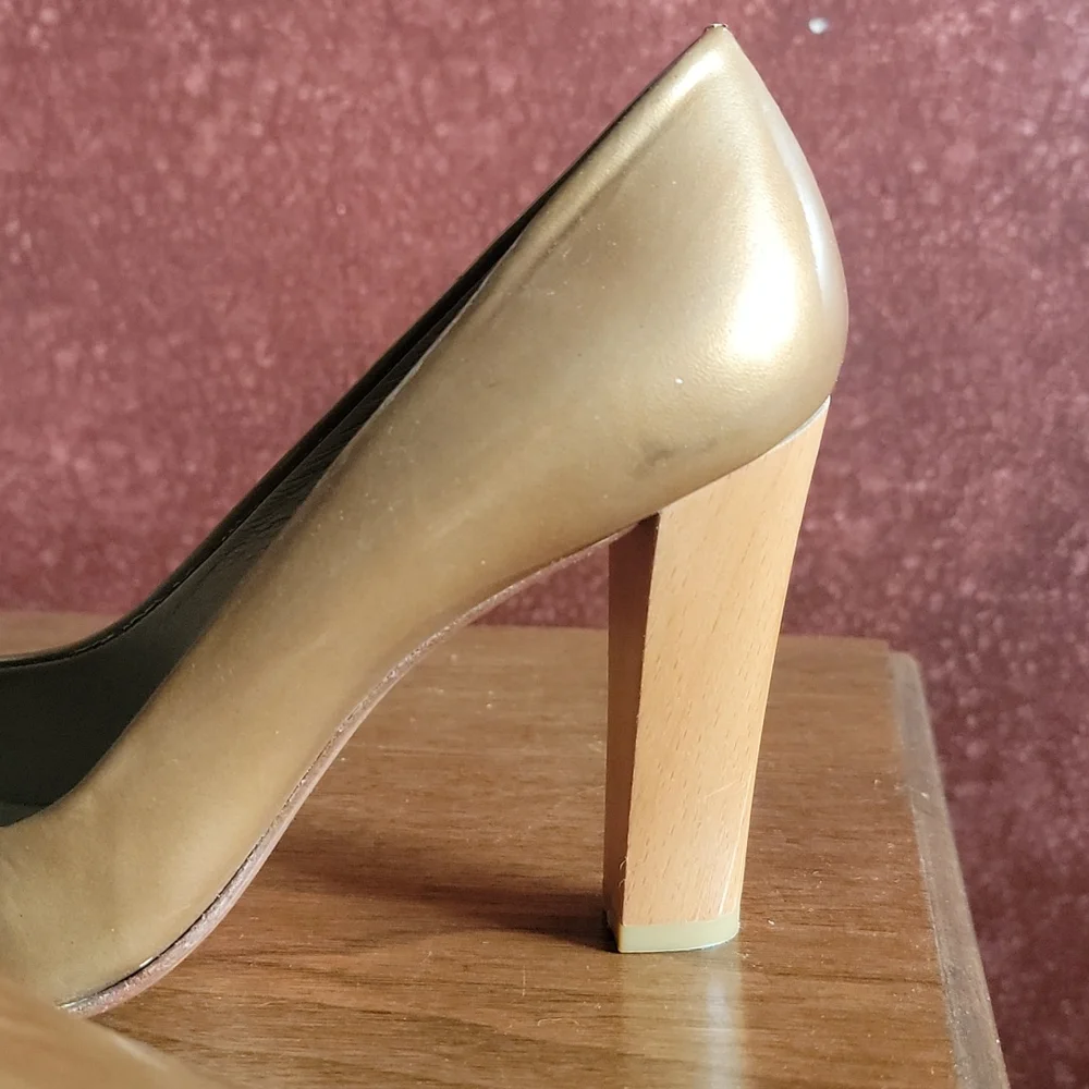 Shoes - Picture 11 of 11